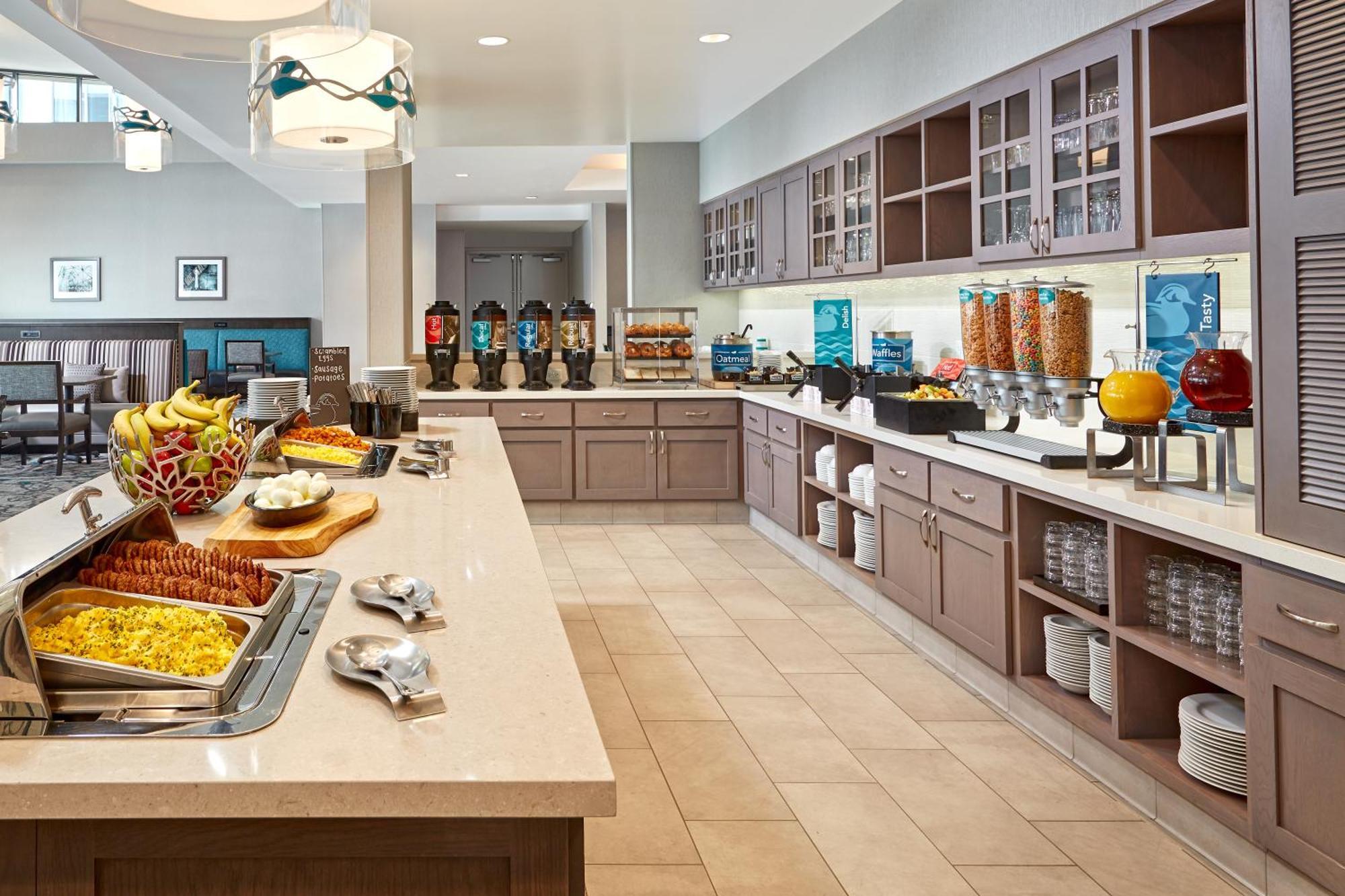 Homewood Suites By Hilton Long Beach Airport Bagian luar foto